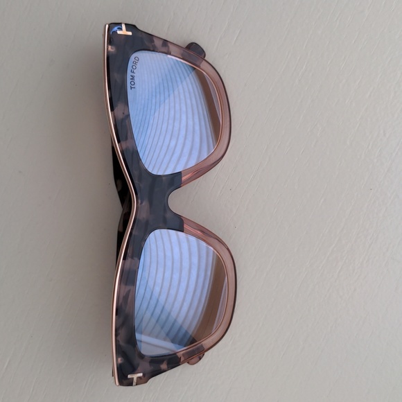 Tom Ford Julie Sunglasses TF685 Color 58G - Picture 3 of 11